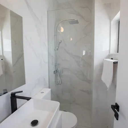 Royal Pearl Villas * Πρωταράς